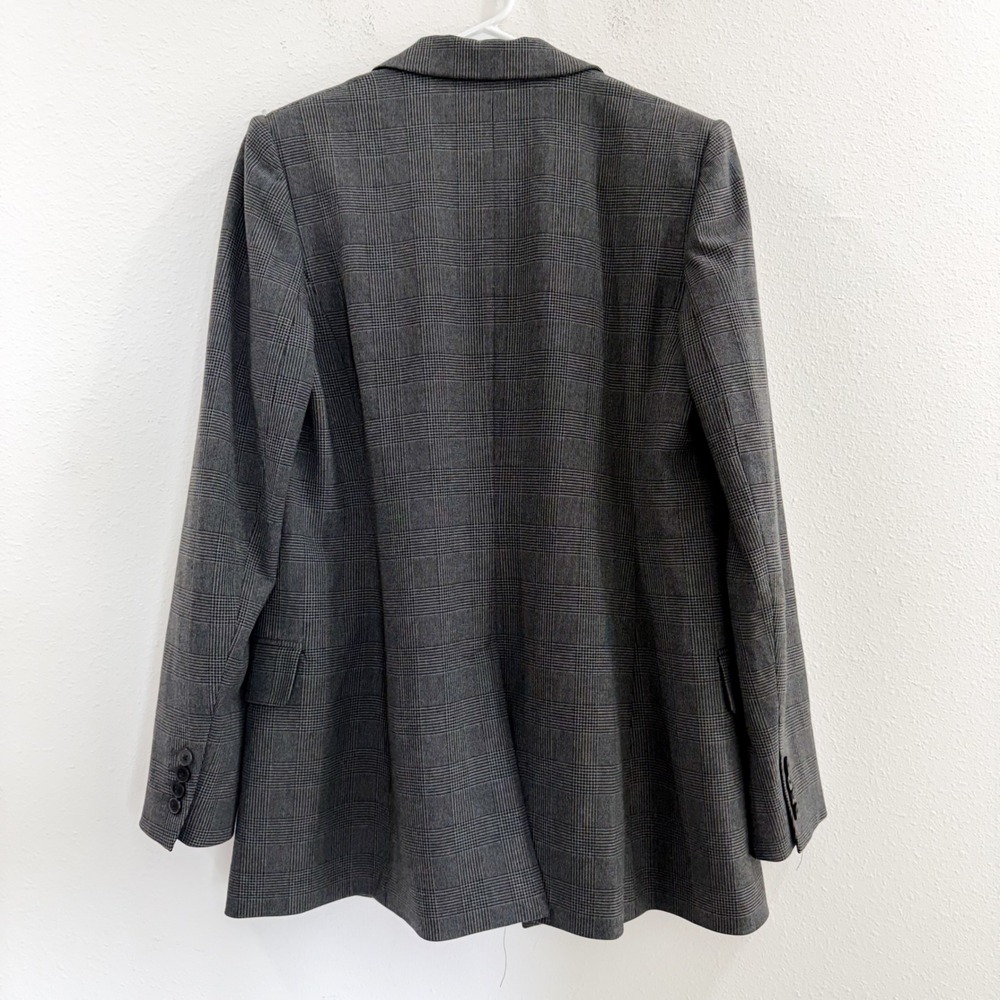 Aritzia Babaton Academia Plaid Preppy Minimalist Blazer Black Gray 10 - Picture 3 of 5